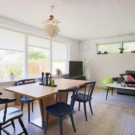 Ferienhaus 4 Star Holiday In Hyllinge *